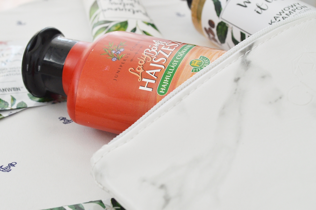 wypadanie włosów co robić jak mieć zdrowe i gęste włosy puderek.com.pl